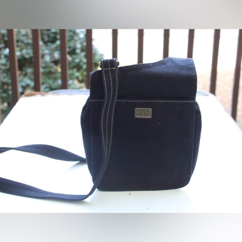 Fossil swing pack cross body bag